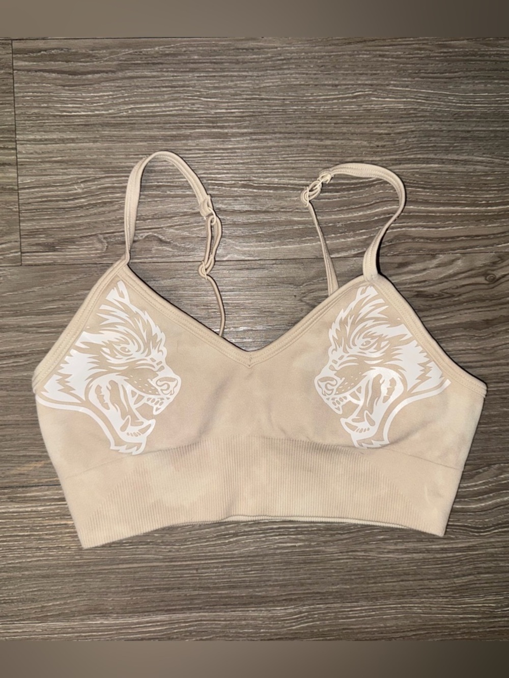 Darc Sport  SHE Tan & White Tie Dye Sports Bra Womens Sz Small Wolf Logo Graphic